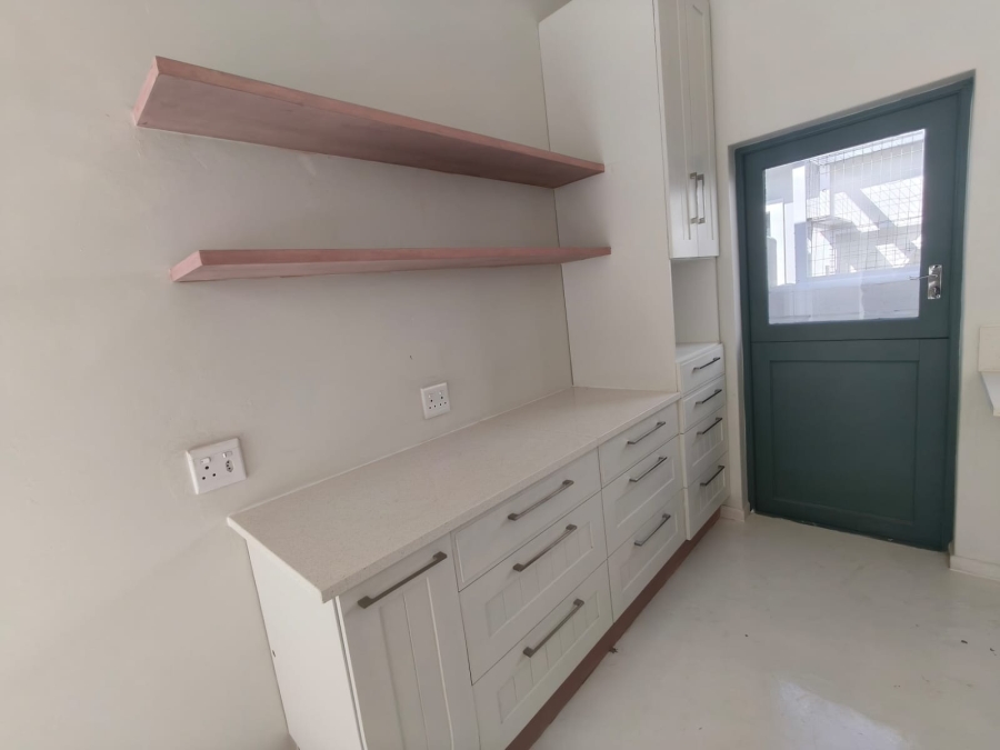 3 Bedroom Property for Sale in Sandbaai Western Cape